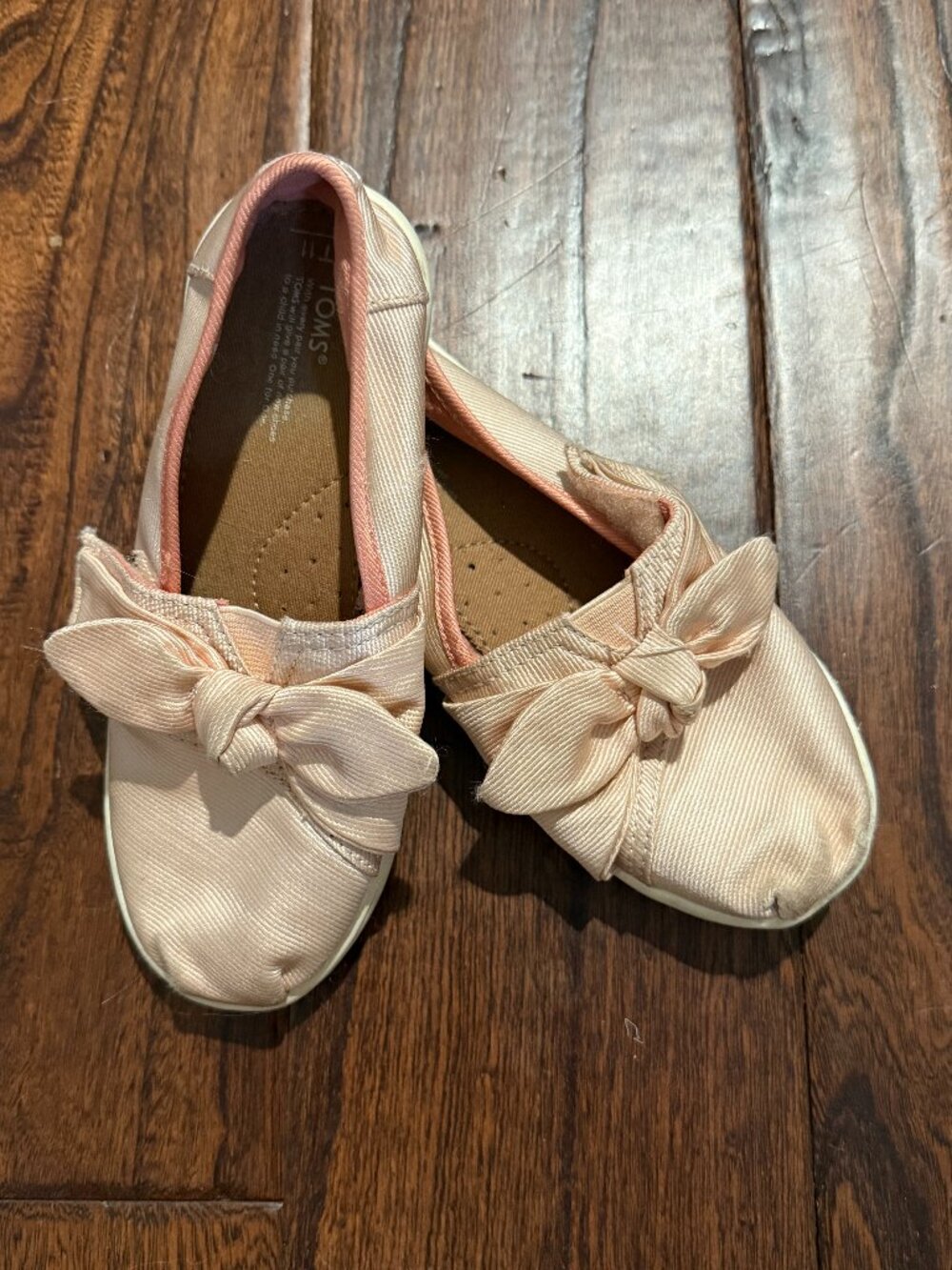 Toms Pink Bow shoes Size 11
